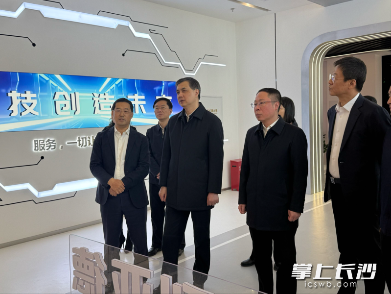 深化政企相助 | 湖南副省长、长沙市长周海兵一行走访威尼斯9499北京总部