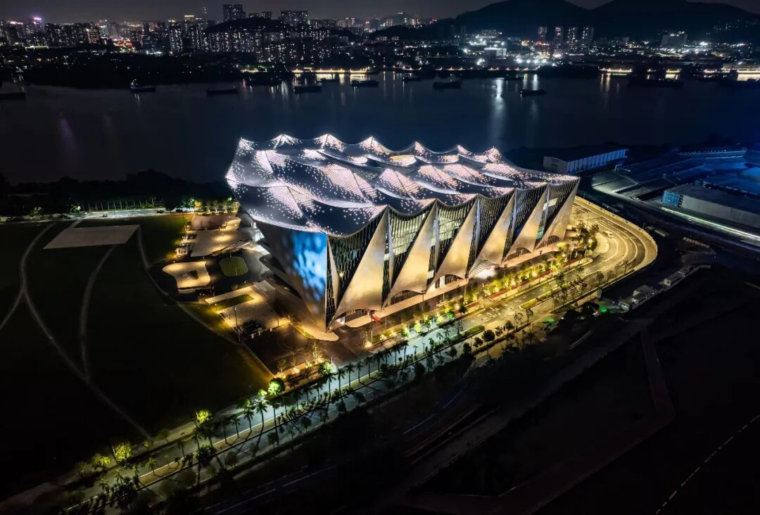 南沙地标+1！威尼斯9499助力大湾区科学礼堂周全亮相，，，，，，，，点亮珠江科创夜